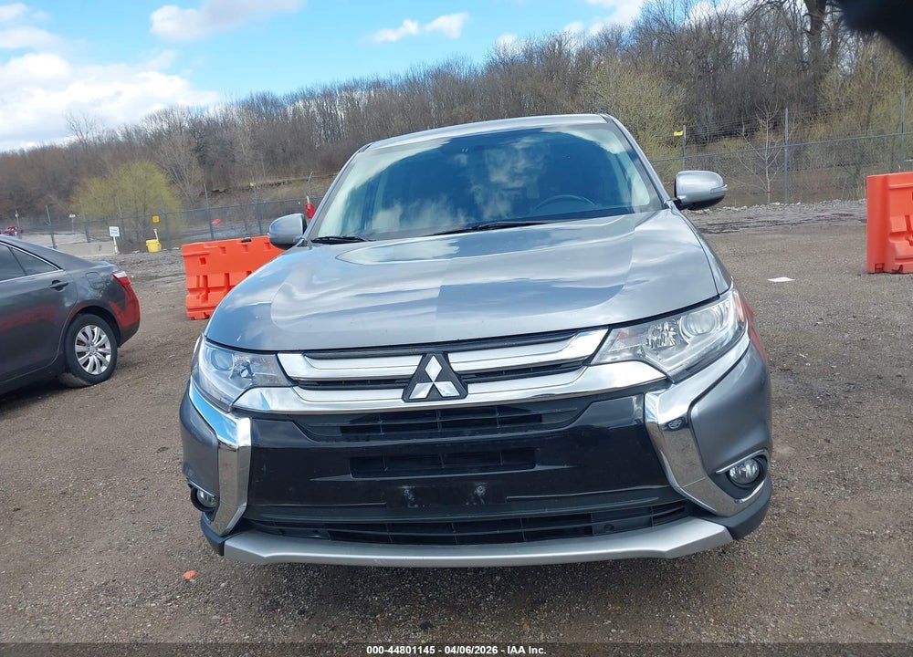 2018 MITSUBISHI OUTLANDER SE VIN: JA4AZ3A3XJZ015116