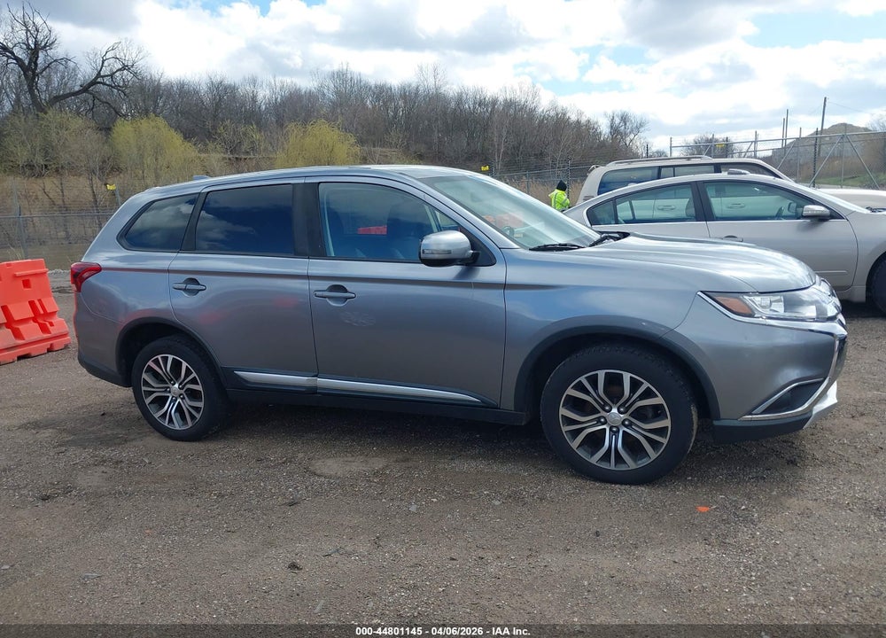 2018 MITSUBISHI OUTLANDER SE VIN: JA4AZ3A3XJZ015116