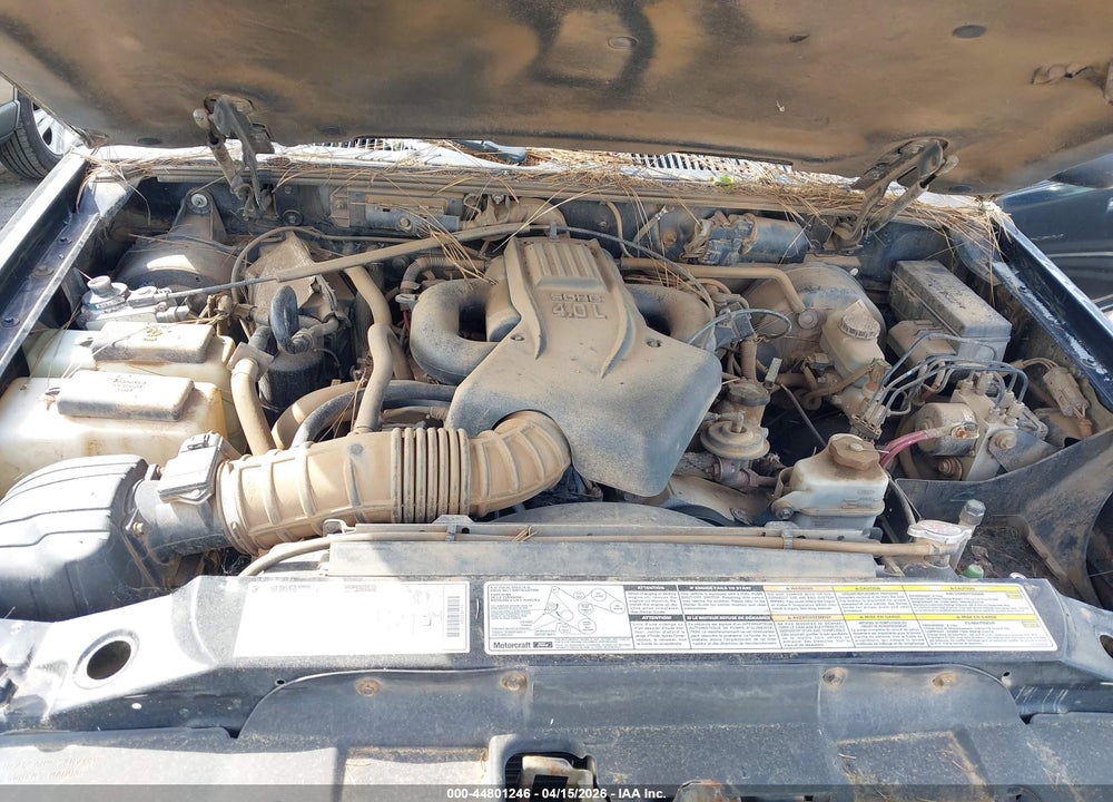 2000 FORD EXPLORER XLT VIN: 1FMDU73E1YZC28923