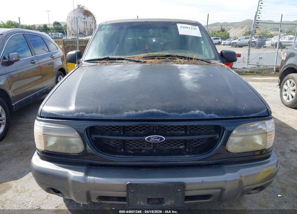 2000 FORD EXPLORER XLT VIN: 1FMDU73E1YZC28923