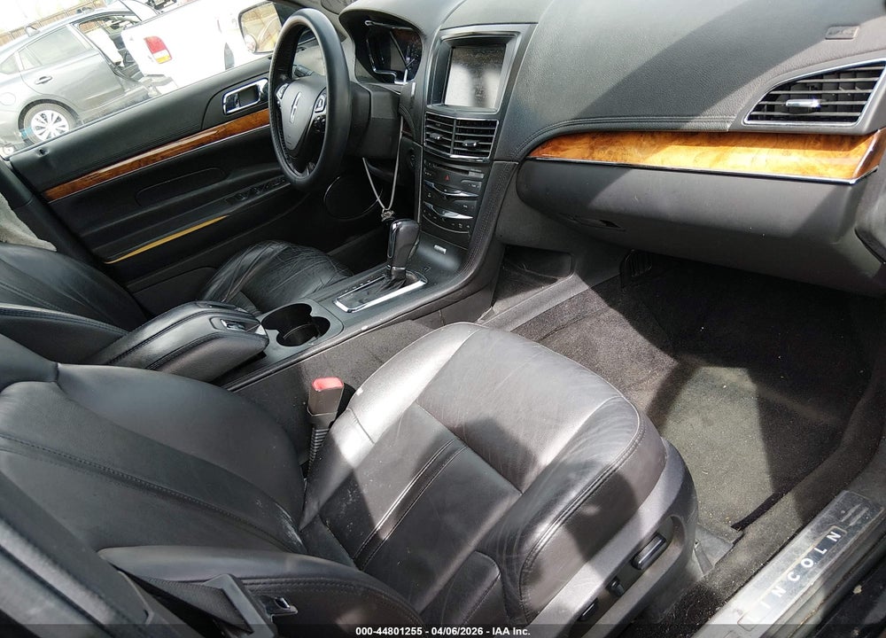 2014 LINCOLN MKT LIVERY VIN: 2LMHJ5NK1EBL57846