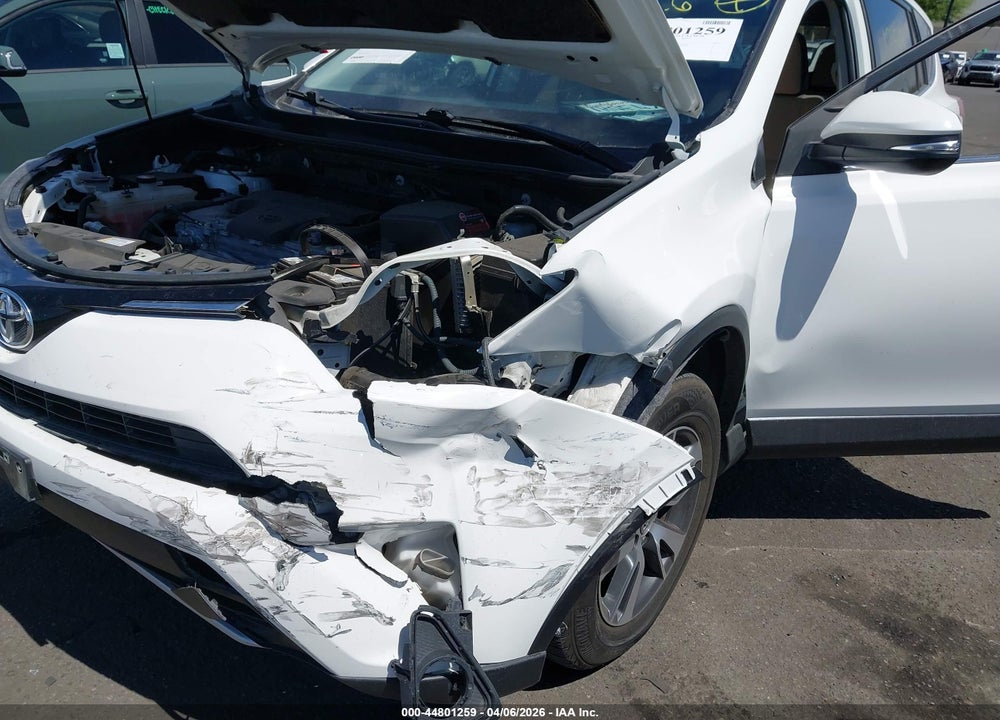 2016 TOYOTA RAV4 XLE VIN: JTMWFREV2GJ066118