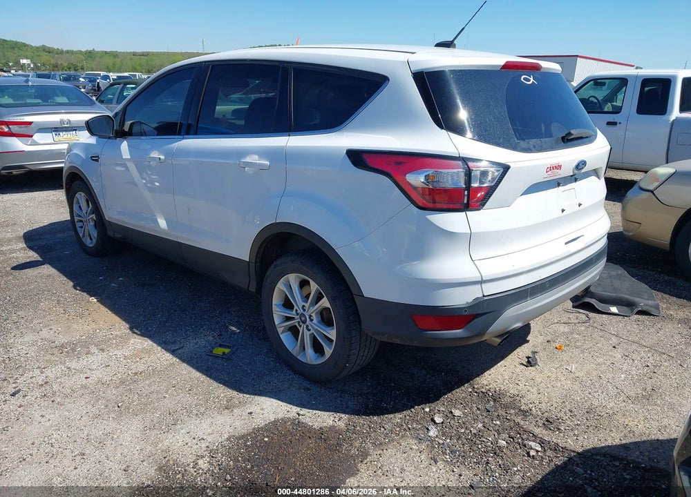 2017 FORD ESCAPE SE VIN: 1FMCU0GD8HUC12235