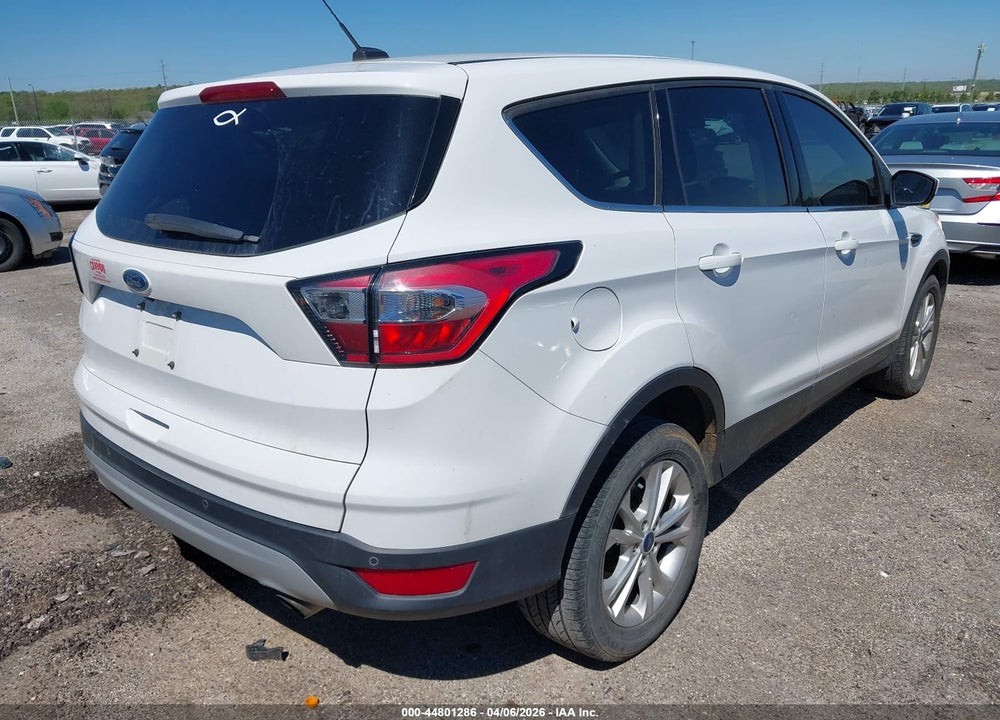 2017 FORD ESCAPE SE VIN: 1FMCU0GD8HUC12235