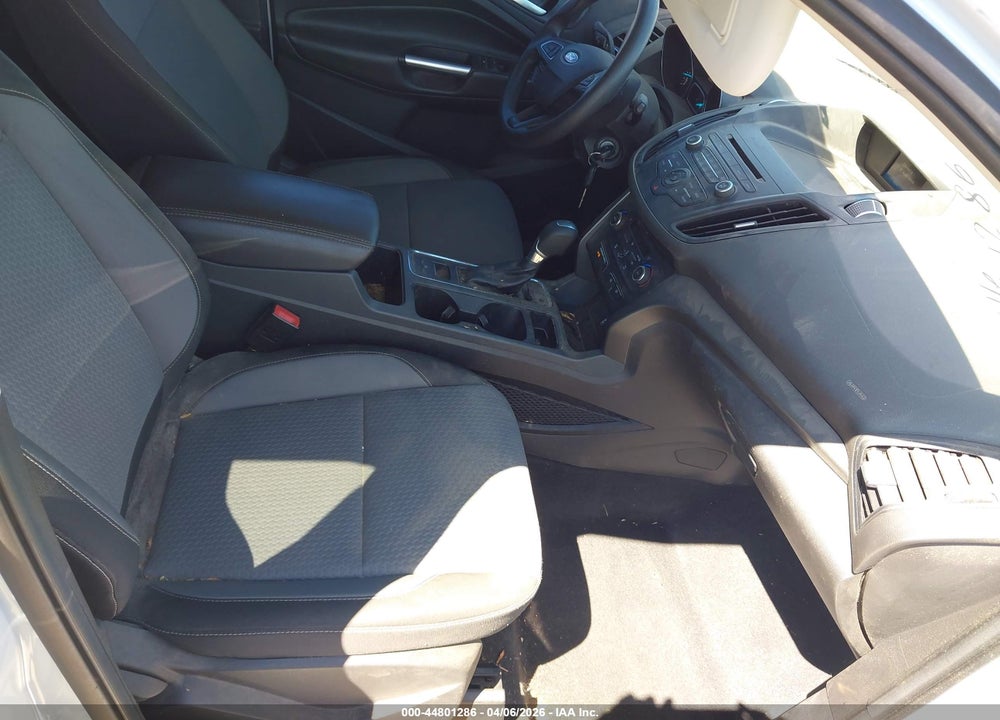 2017 FORD ESCAPE SE VIN: 1FMCU0GD8HUC12235