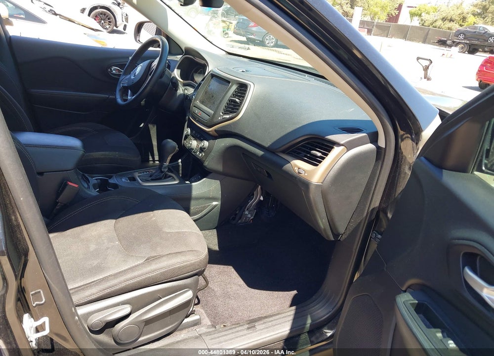 2016 JEEP CHEROKEE LATITUDE VIN: 1C4PJLCS4GW208058