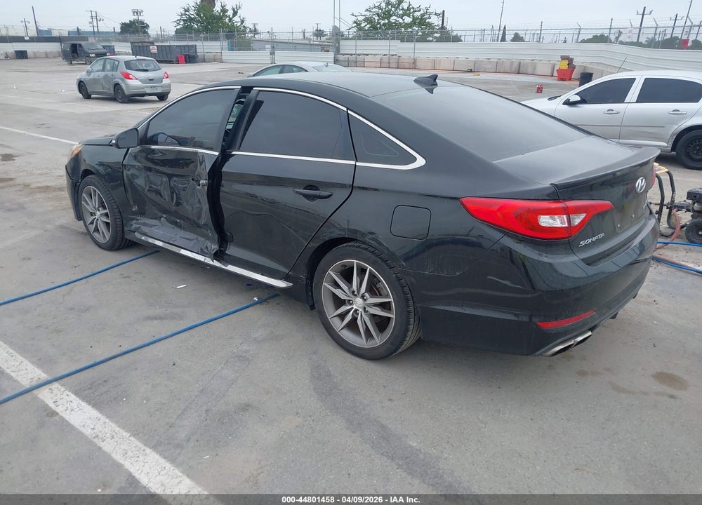 2017 HYUNDAI SONATA SPORT 2.0T VIN: 5NPE34AB3HH576135