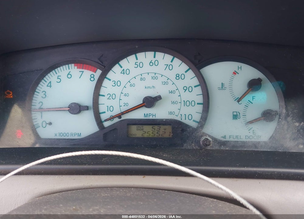 2004 TOYOTA COROLLA LE VIN: 1NXBR32E84Z334683