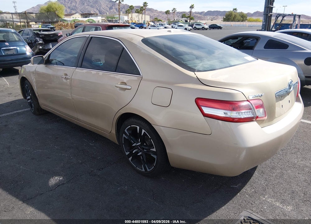 2011 TOYOTA CAMRY XLE VIN: 4T1BF3EK9BU225950
