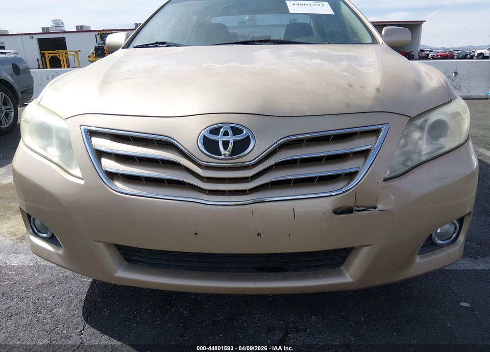 2011 TOYOTA CAMRY XLE VIN: 4T1BF3EK9BU225950
