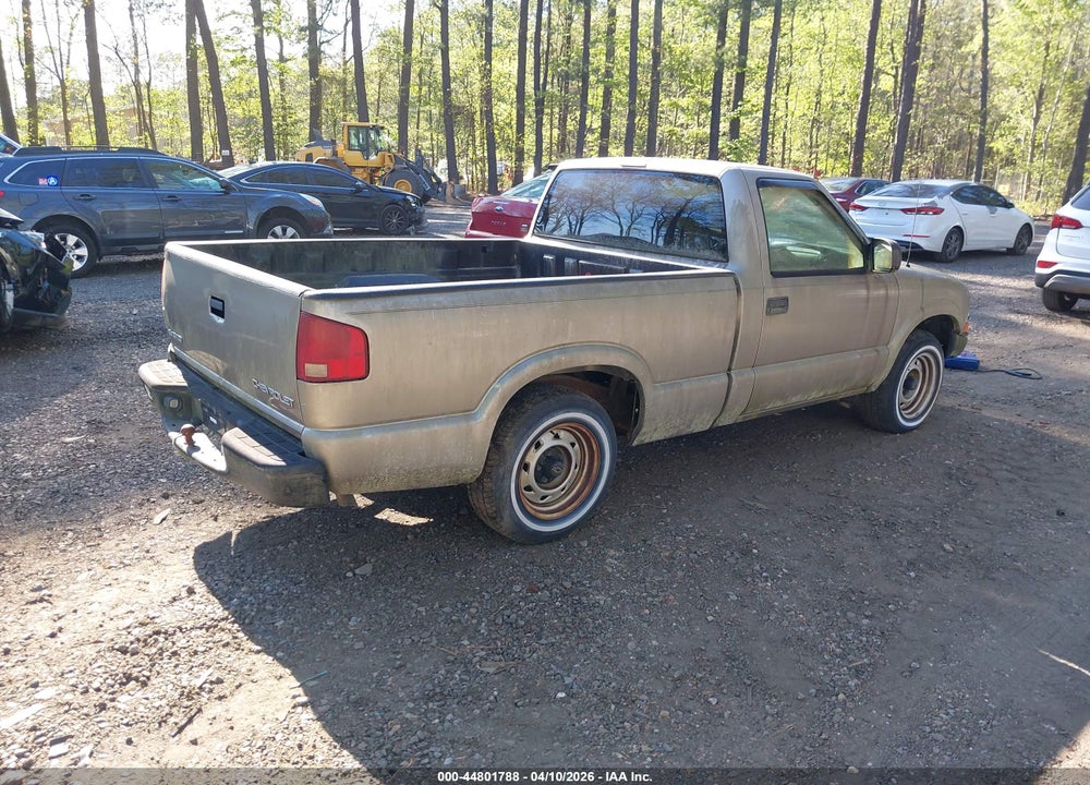 2003 CHEVROLET S-10 VIN: 1GCCS14H838242618