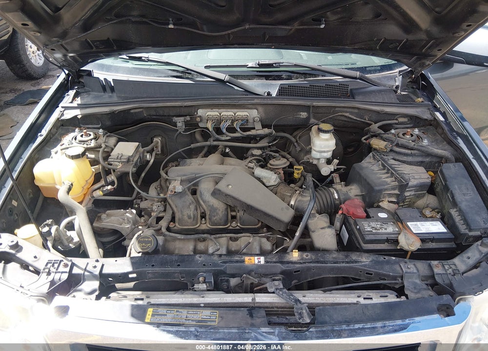 2008 FORD ESCAPE LIMITED VIN: 1FMCU94168KA00752