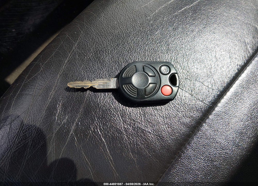 2008 FORD ESCAPE LIMITED VIN: 1FMCU94168KA00752