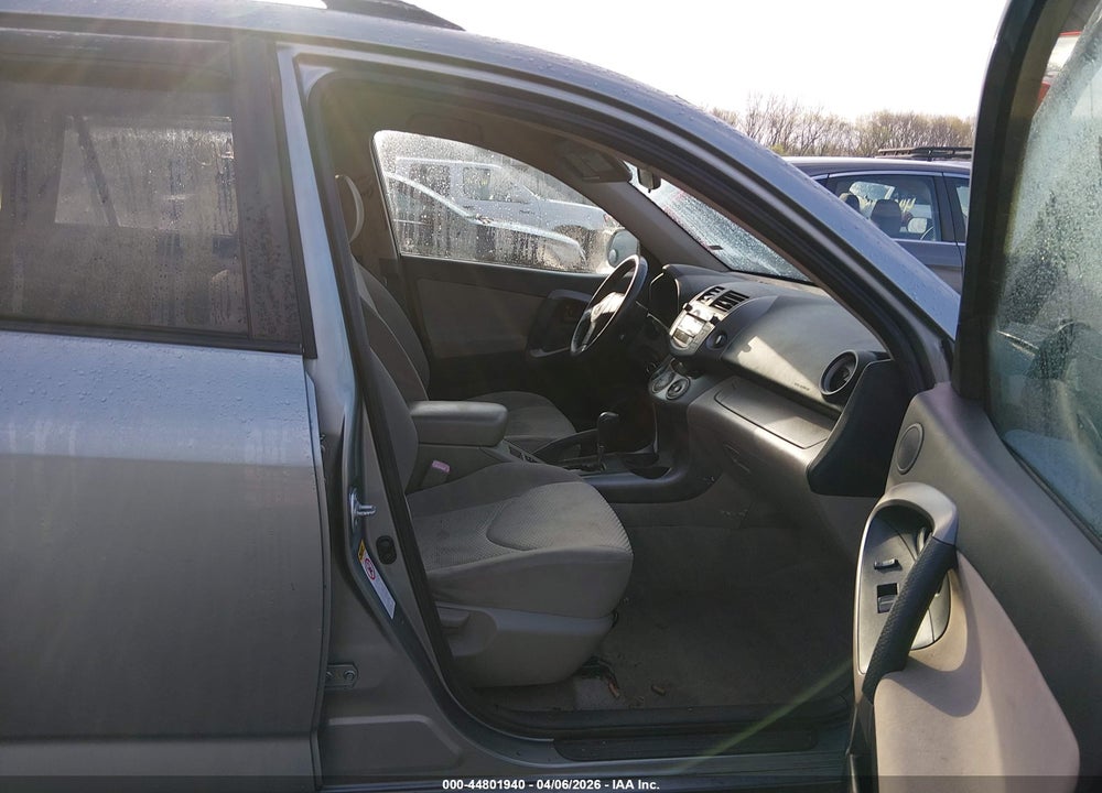 2006 TOYOTA RAV4 LIMITED VIN: JTMBD31V566016189