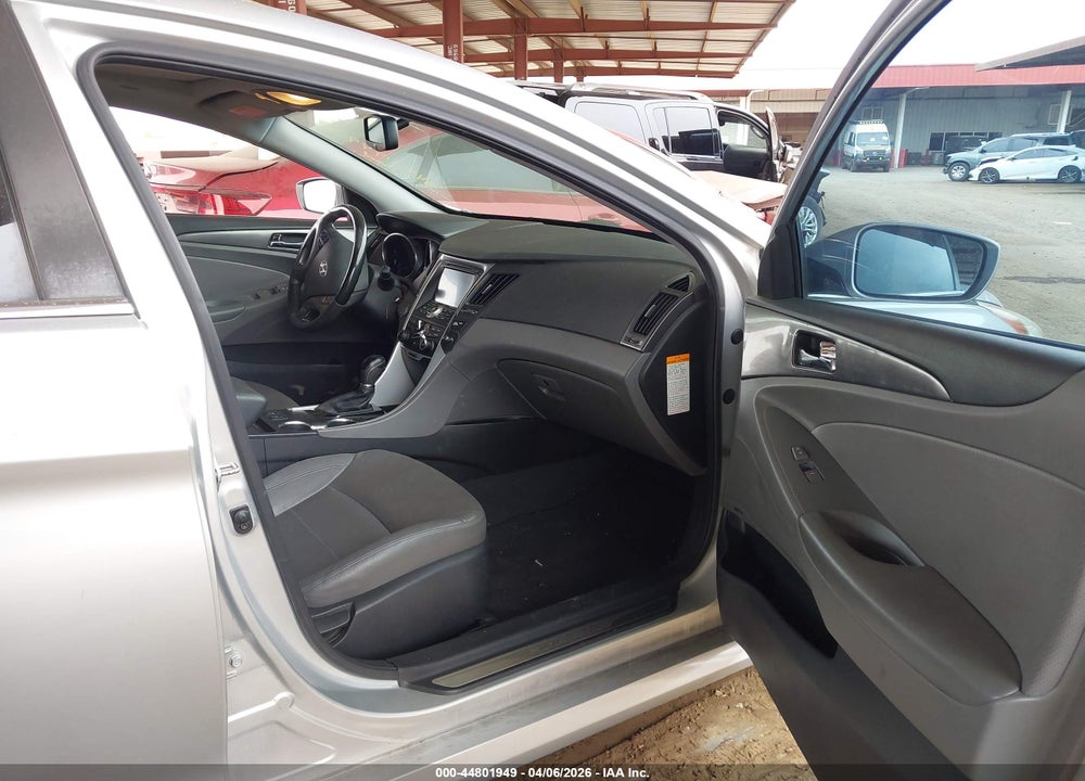 2012 HYUNDAI SONATA HYBRID VIN: KMHEC4A44CA031574