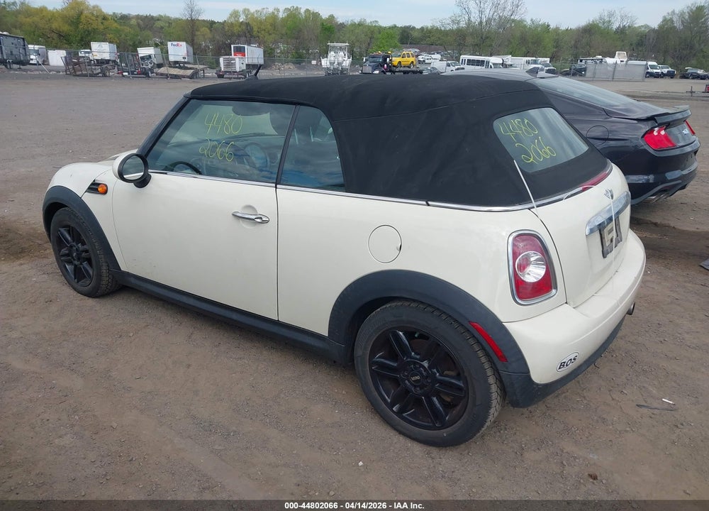 2013 MINI CONVERTIBLE COOPER VIN: WMWZN3C51DT265951