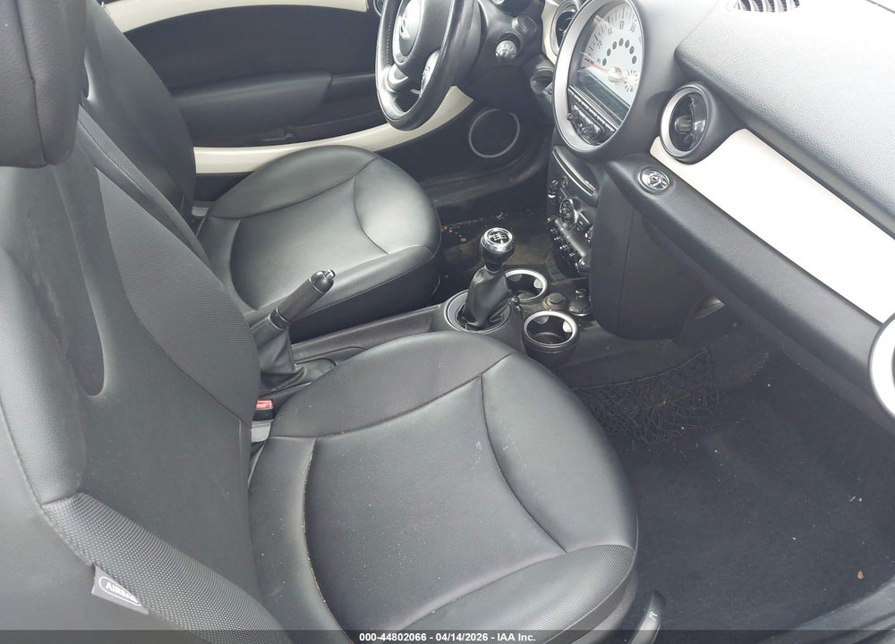 2013 MINI CONVERTIBLE COOPER VIN: WMWZN3C51DT265951