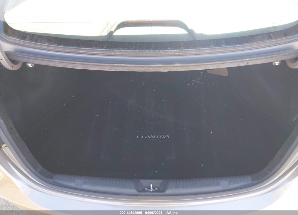 2013 HYUNDAI ELANTRA GLS VIN: 5NPDH4AE5DH395233