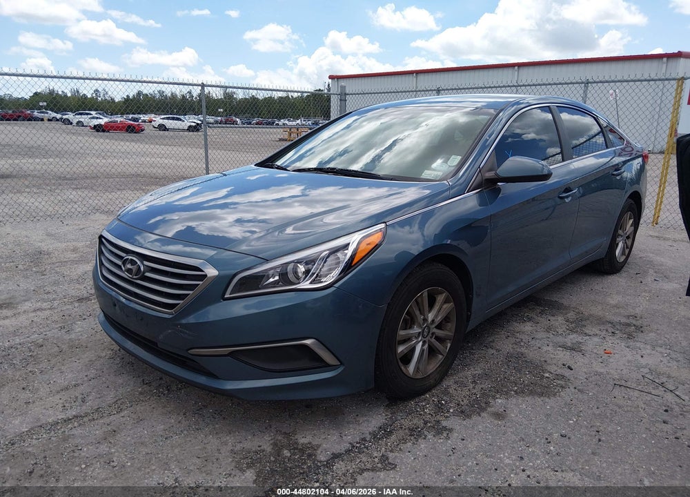 2016 HYUNDAI SONATA SE VIN: 5NPE24AF1GH355427