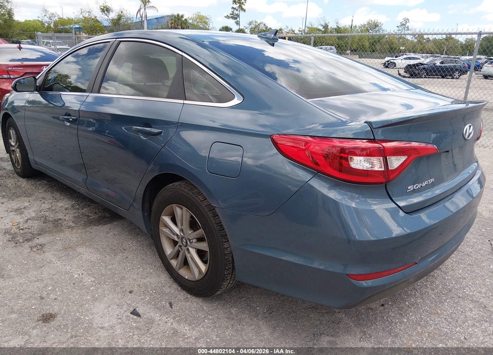 2016 HYUNDAI SONATA SE VIN: 5NPE24AF1GH355427