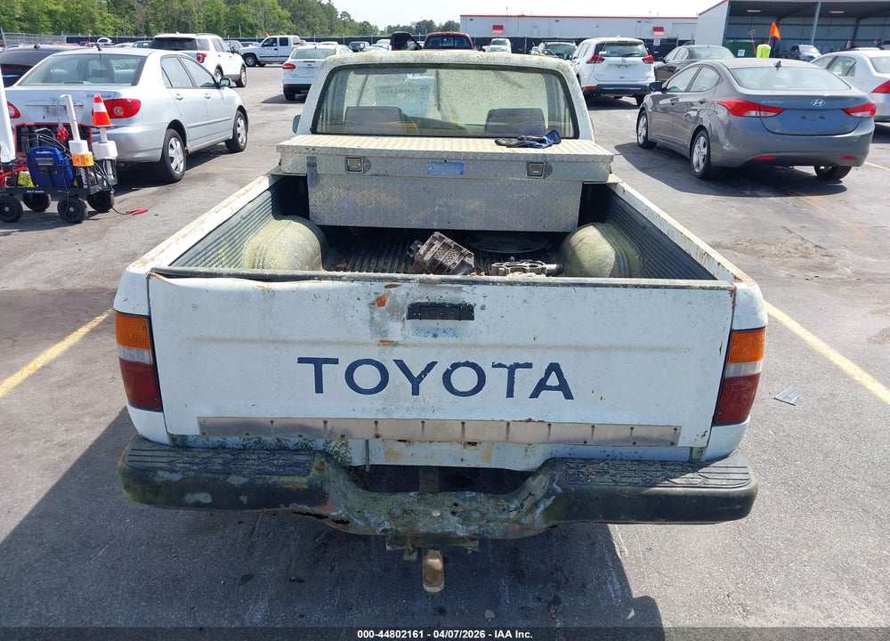 1992 TOYOTA PICKUP 1/2 TON SHORT WHEELBASE VIN: JT4RN81A3N0094784