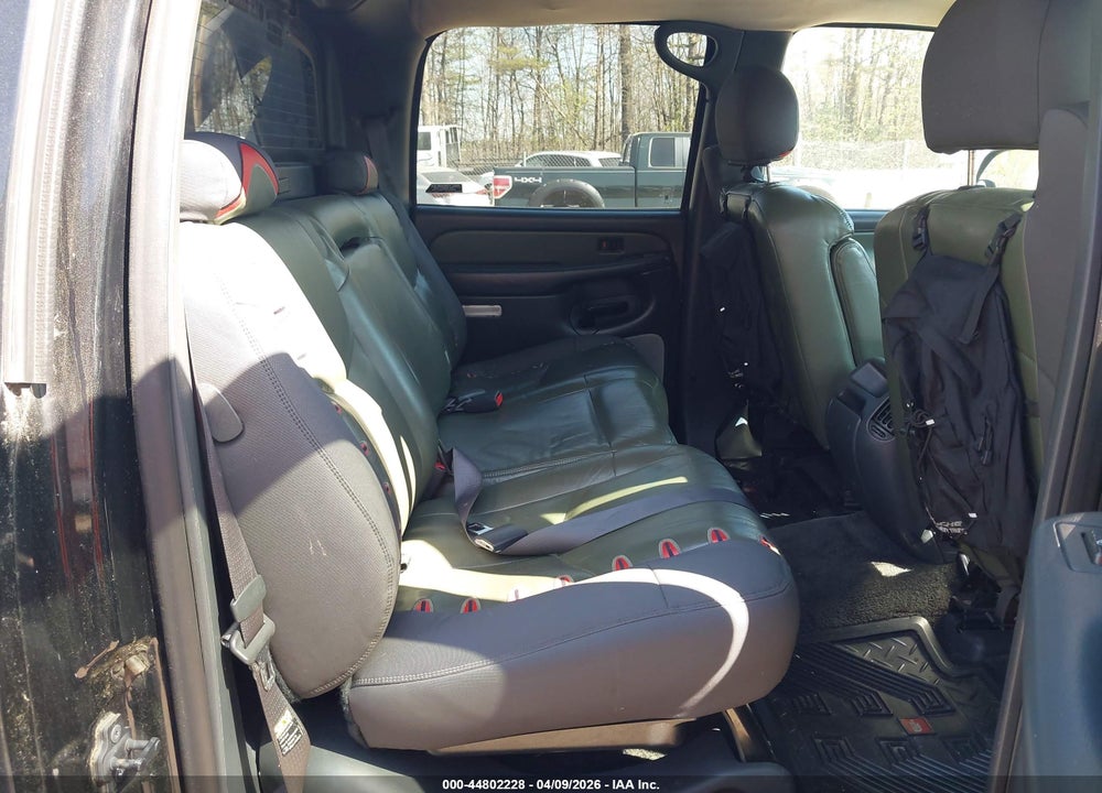 2002 CHEVROLET AVALANCHE 1500 VIN: 3GNEK13T02G289933