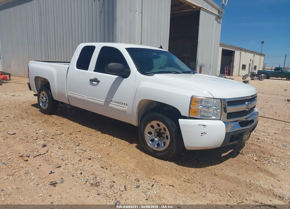 2010 CHEVROLET SILVERADO 1500 LS VIN: 1GCSCREA2AZ191553