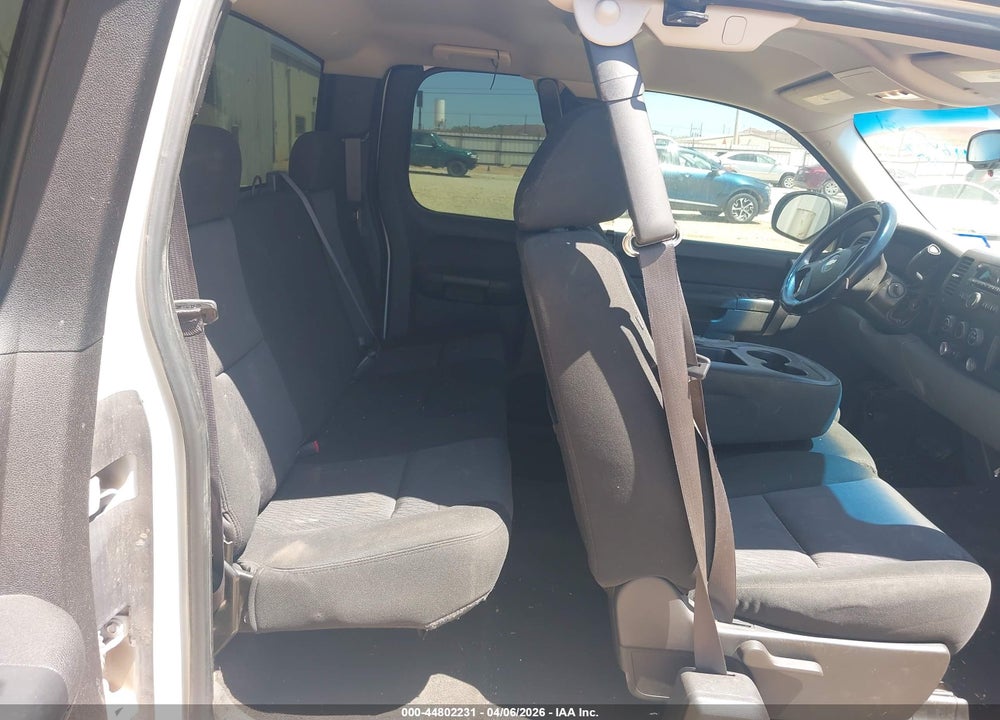 2010 CHEVROLET SILVERADO 1500 LS VIN: 1GCSCREA2AZ191553