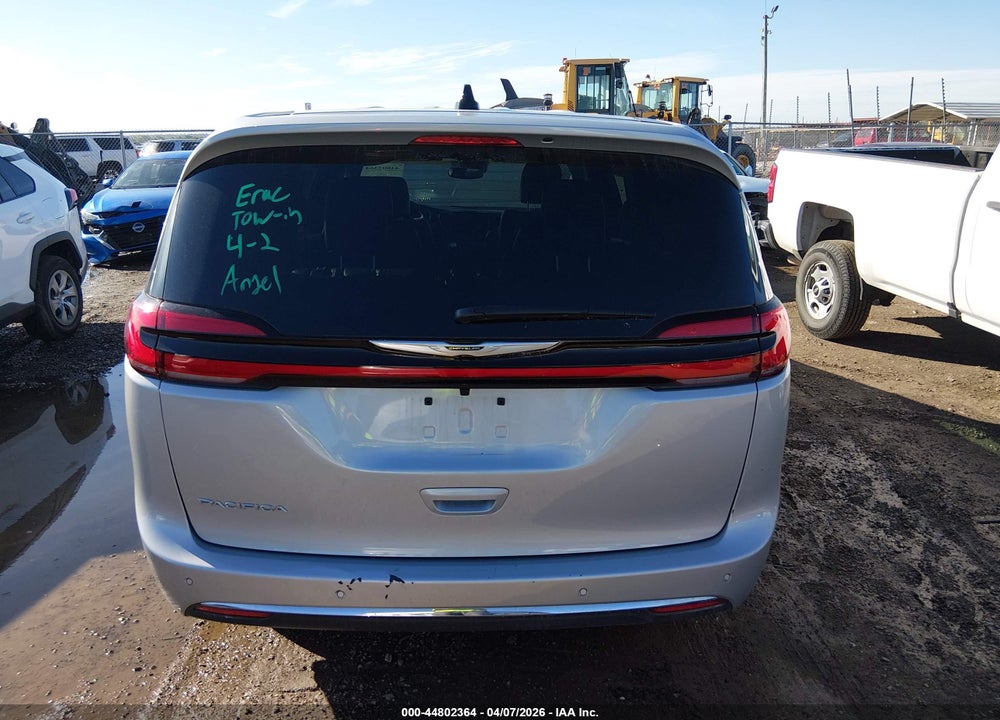 2026 CHRYSLER PACIFICA SELECT VIN: 2C4RC1BG5TR186790