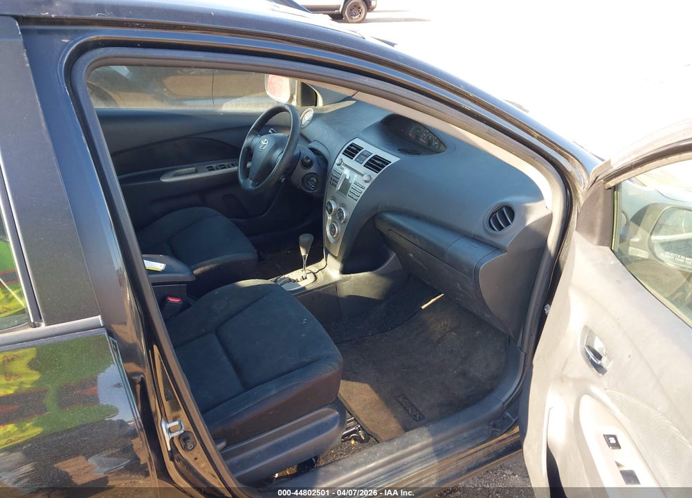 2010 TOYOTA YARIS VIN: JTDBT4K38A4076817
