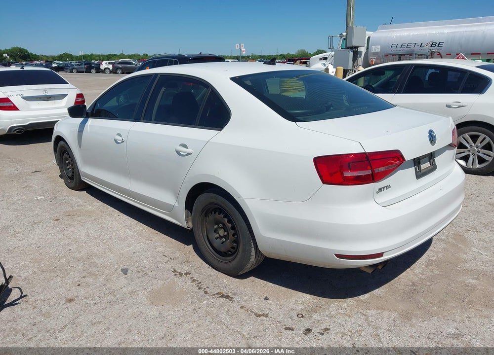 2015 VOLKSWAGEN JETTA 2.0L S VIN: 3VW2K7AJ3FM325862