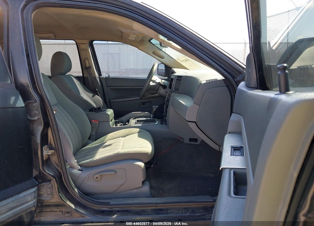 2005 JEEP GRAND CHEROKEE LAREDO VIN: 1J4GR48K75C597178