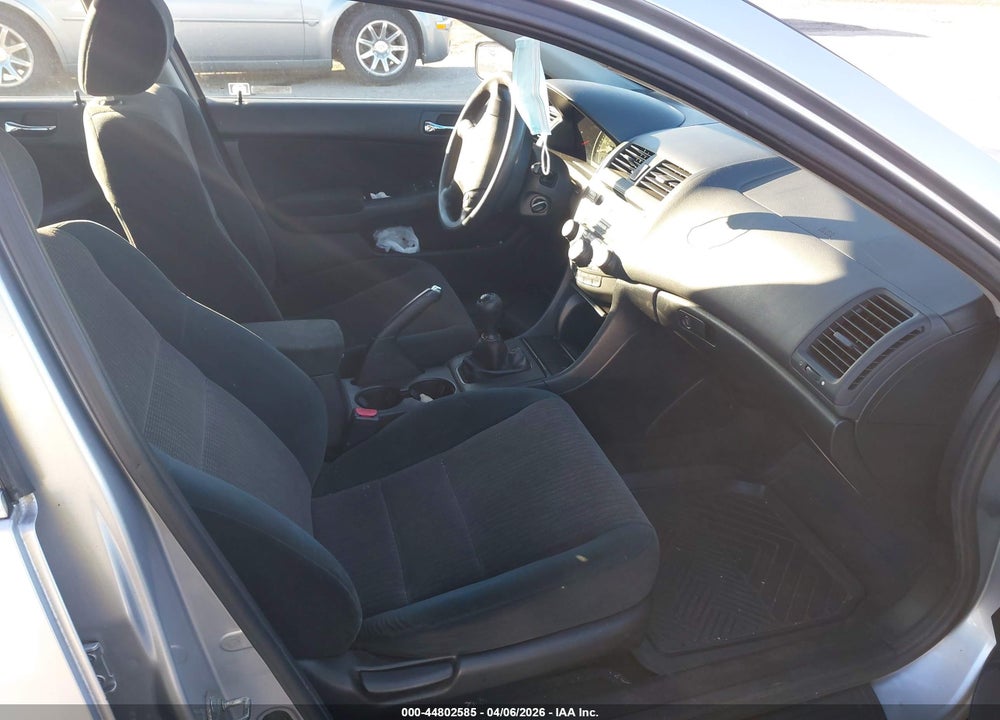 2003 HONDA ACCORD 2.4 LX VIN: 1HGCM553X3A023416
