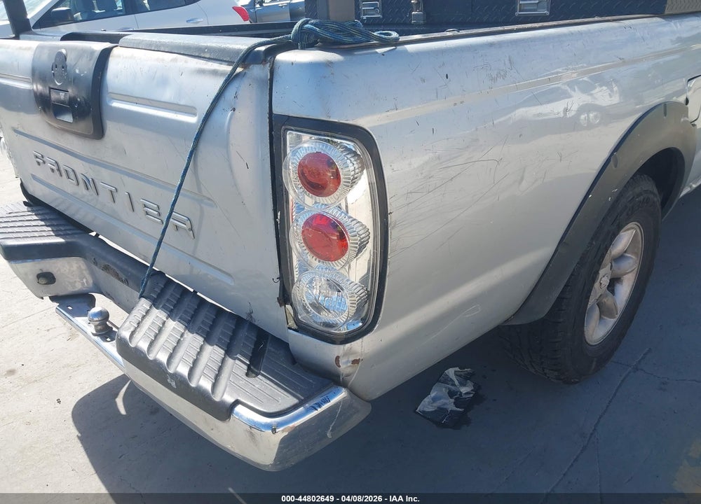 2002 NISSAN FRONTIER XE VIN: 1N6DD26S92C325531