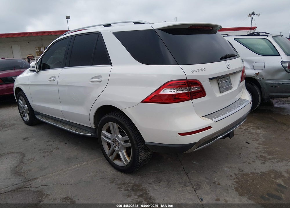2015 MERCEDES-BENZ ML 350 VIN: 4JGDA5JB8FA503883