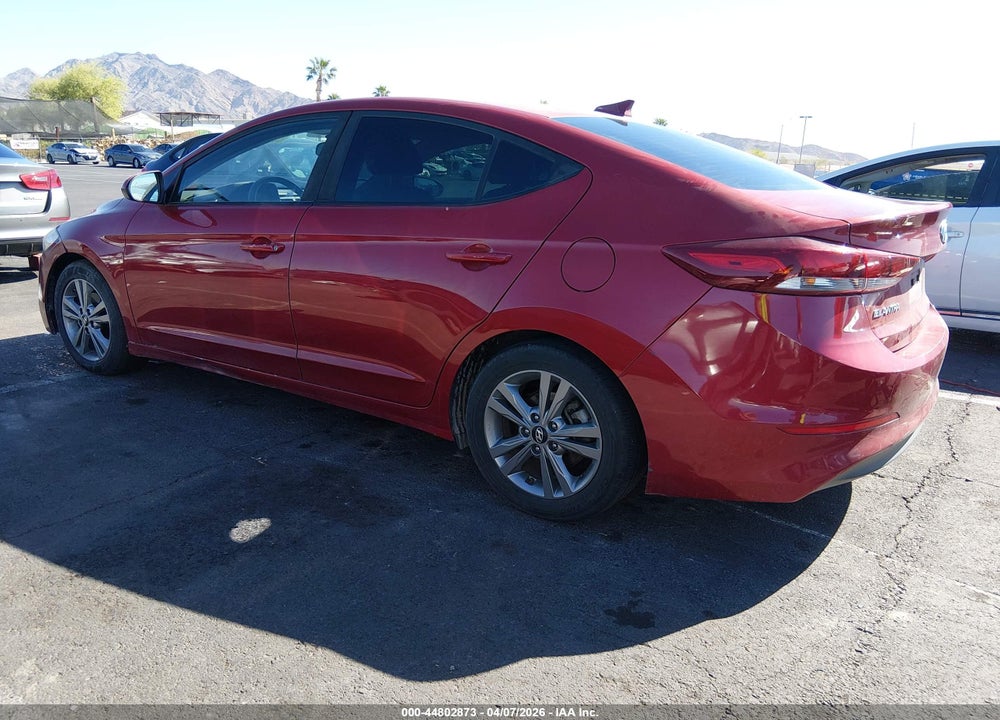 2018 HYUNDAI ELANTRA SEL VIN: KMHD84LF7JU451546