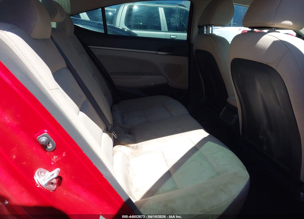 2018 HYUNDAI ELANTRA SEL VIN: KMHD84LF7JU451546