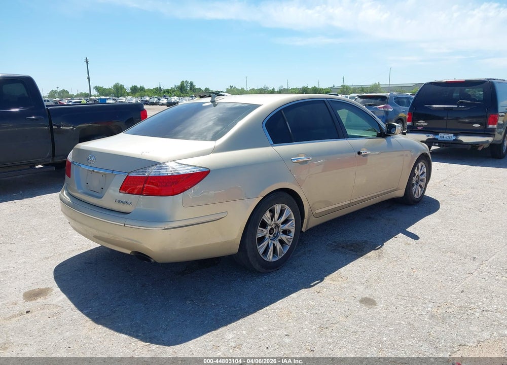 2010 HYUNDAI GENESIS 3.8 VIN: KMHGC4DE5AU104833