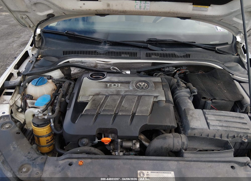 2011 VOLKSWAGEN JETTA 2.0L TDI VIN: 3VWLL7AJ0BM111097