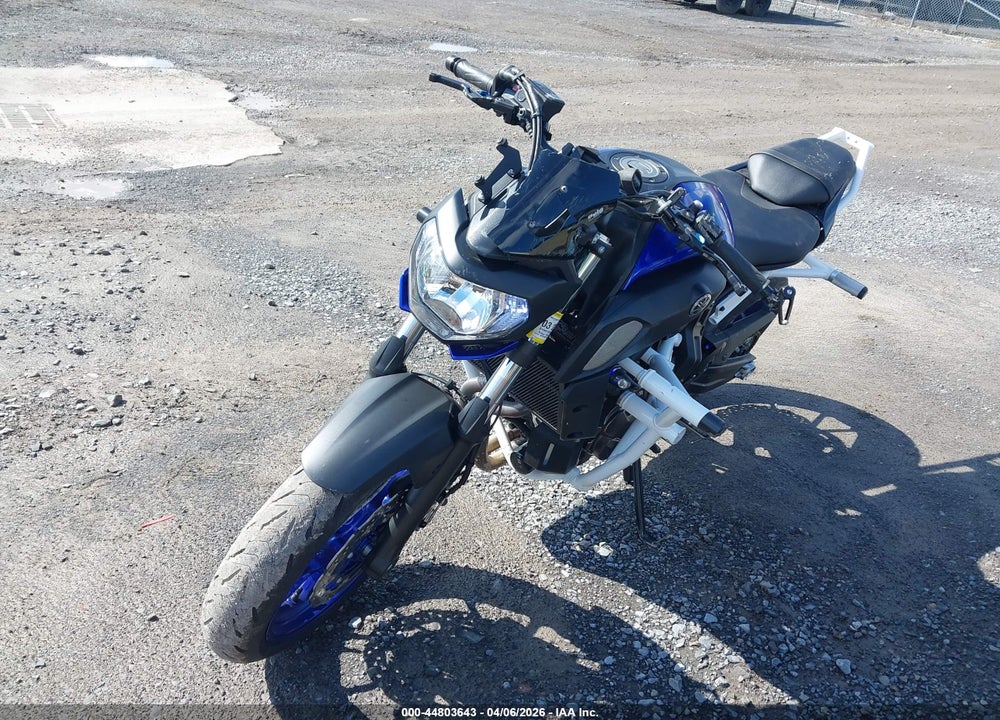 2018 YAMAHA MT07 VIN: JYARM27E8JA001543