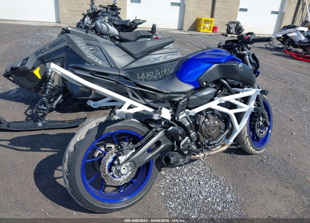 2018 YAMAHA MT07 VIN: JYARM27E8JA001543