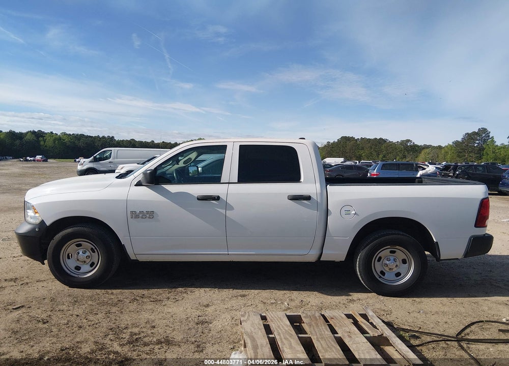2018 RAM 1500 TRADESMAN  4X2 5'7 BOX VIN: 1C6RR6KG6JS285343