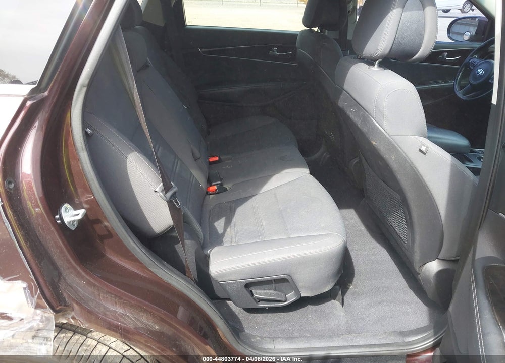 2016 KIA SORENTO 3.3L LX VIN: 5XYPGDA59GG019839
