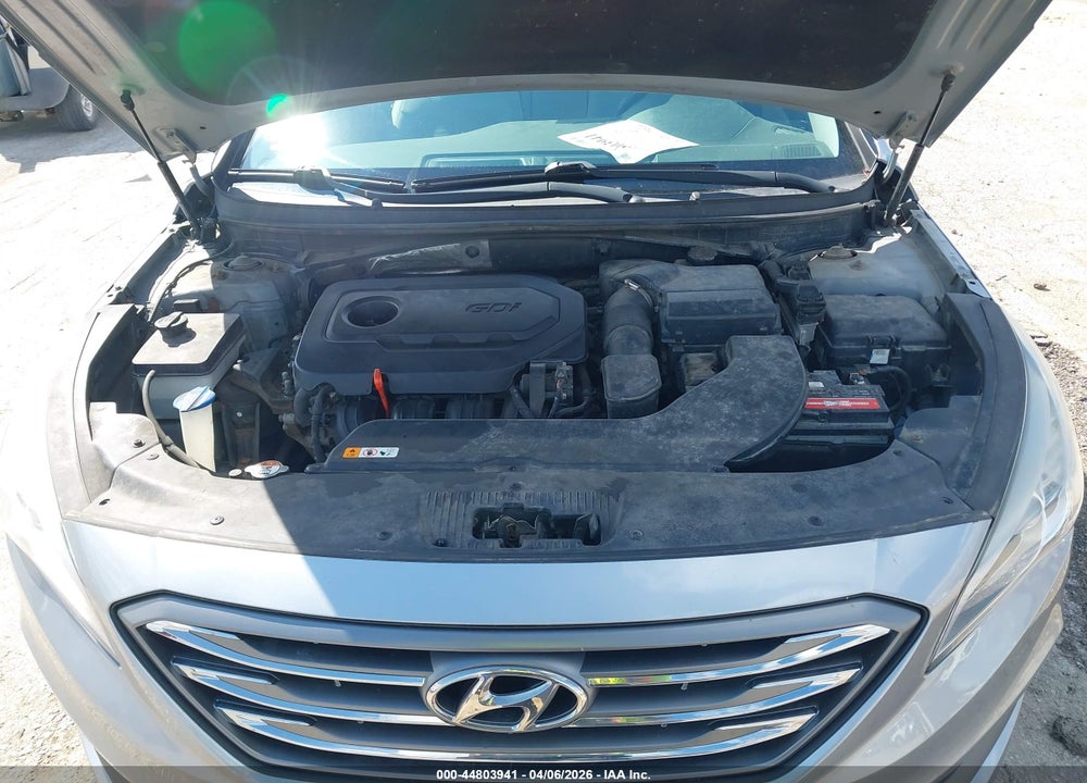 2015 HYUNDAI SONATA SPORT VIN: 5NPE34AF3FH030158