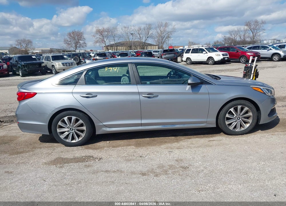 2015 HYUNDAI SONATA SPORT VIN: 5NPE34AF3FH030158