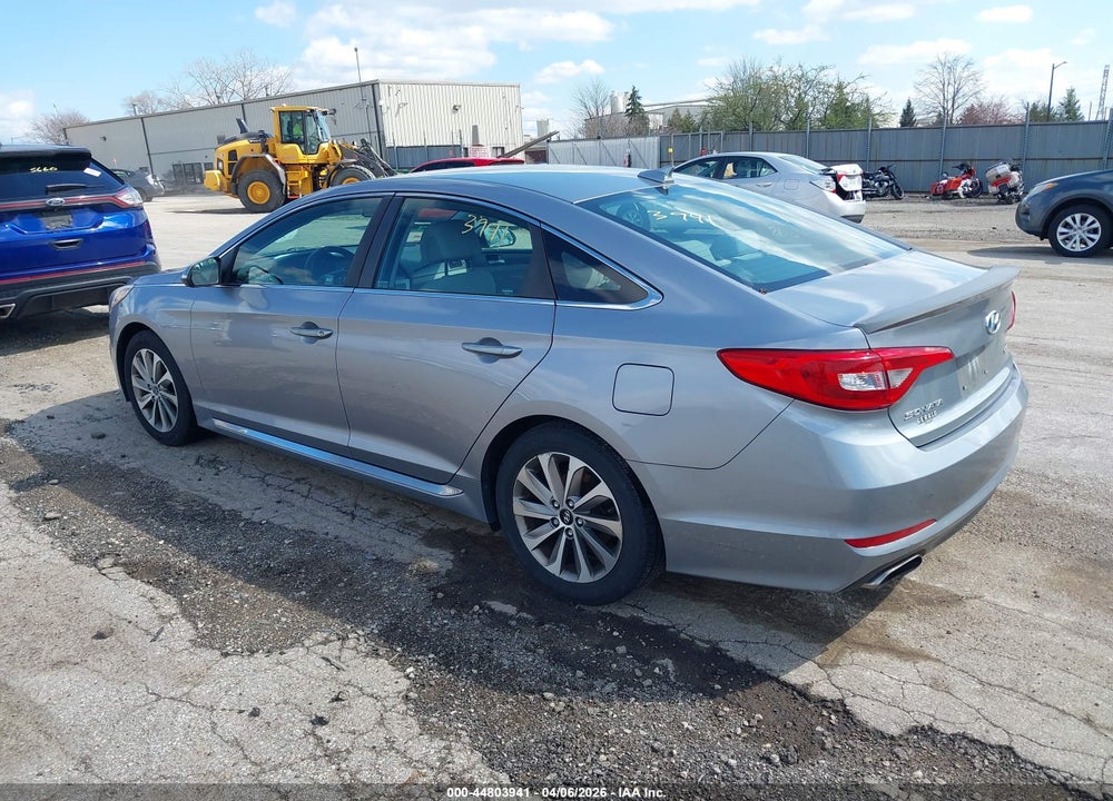 2015 HYUNDAI SONATA SPORT VIN: 5NPE34AF3FH030158