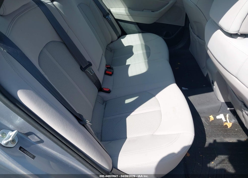 2015 HYUNDAI SONATA SPORT VIN: 5NPE34AF3FH030158