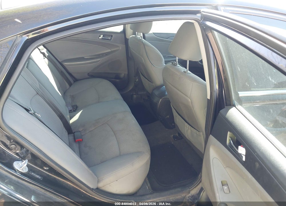2014 HYUNDAI SONATA GLS VIN: 5NPEB4AC0EH883060