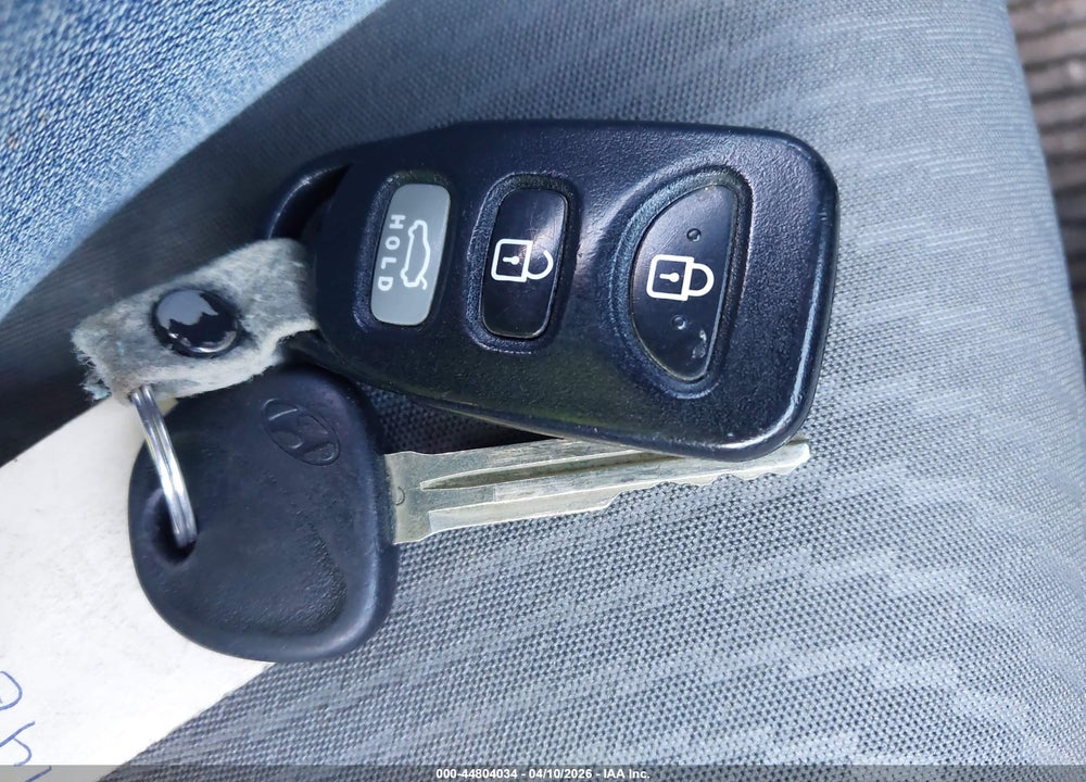 2014 HYUNDAI ELANTRA SE VIN: 5NPDH4AE0EH462922