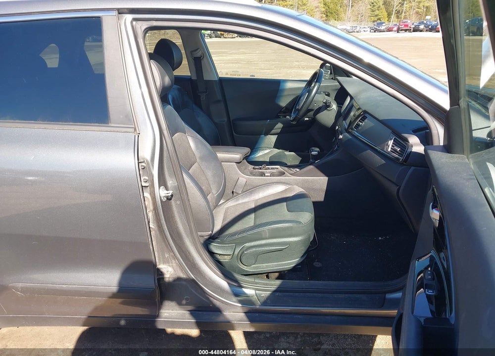 2018 KIA NIRO EX VIN: KNDCC3LC6J5162392